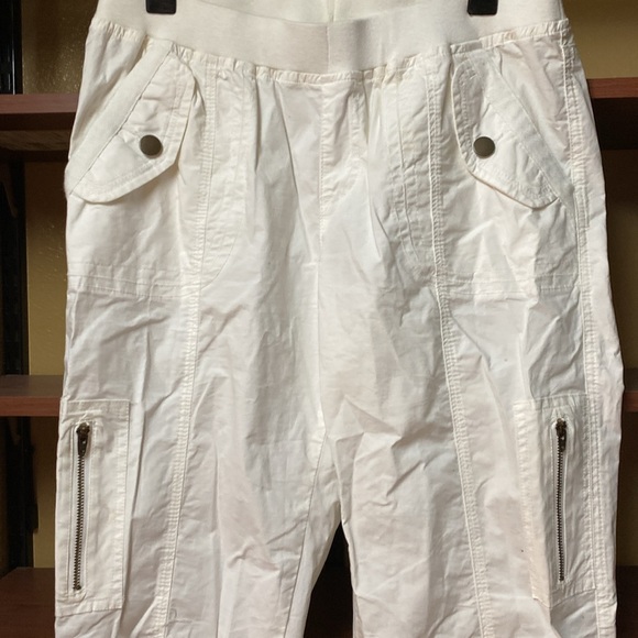 Boston Proper - Picture 5 of 8